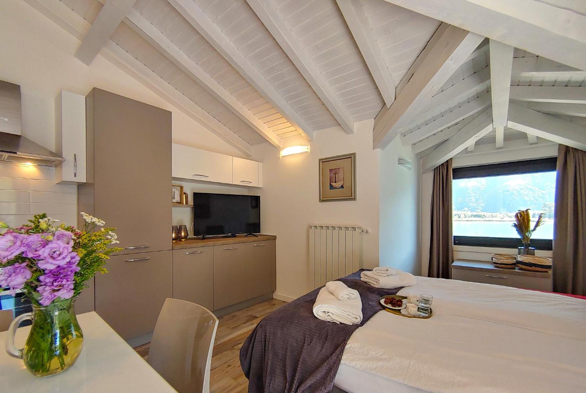 Dascio Silence Ferienwohnung Mit Panorama Balkon Buitenkant foto
